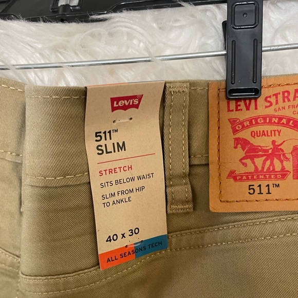 Levi's NWT Men’s 511 Slim Stretch All Seasons Tech Pants.
Size 40/30 - Picture 9 of 14